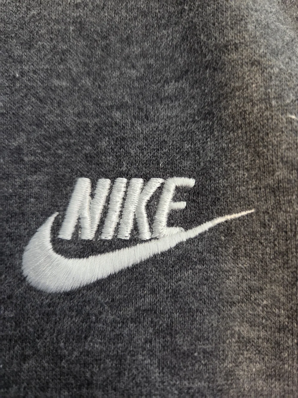 Nike Men's Gray Pullover Hoodie Sweatshirt